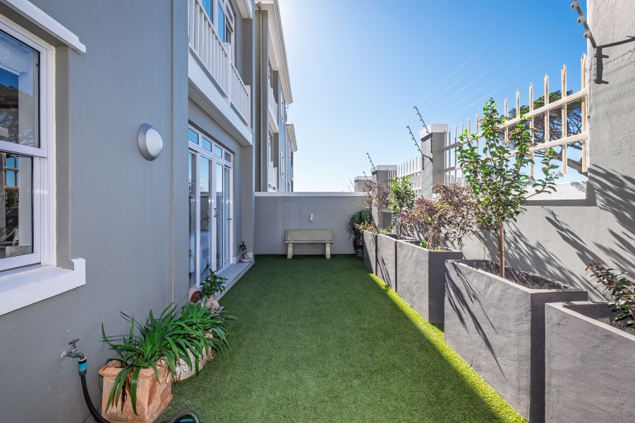 2 Bedroom Property for Sale in Simons Town Western Cape